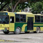 海外へ輸出された日本製の中古バス (元横浜市営バスの日野ブルーリボン KC-HU2MLCA)