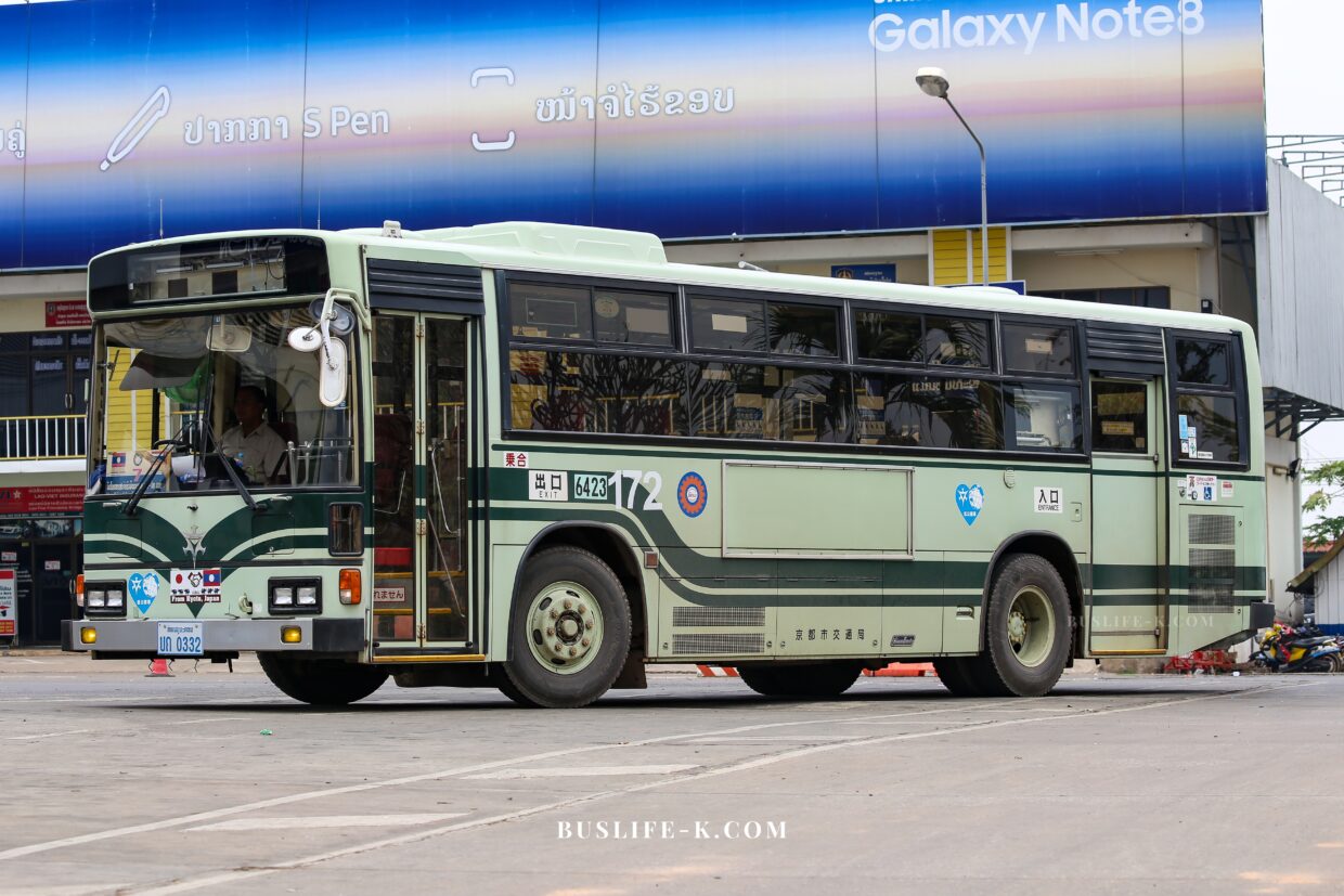 海外へ輸出された日本製の中古バス (元京都市交通局の日野ブルーリボン)